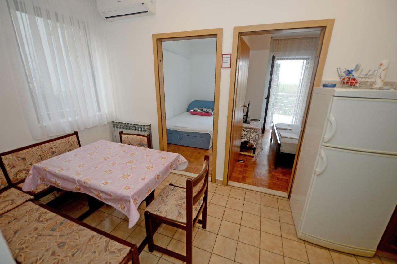 Bozena Apartment *