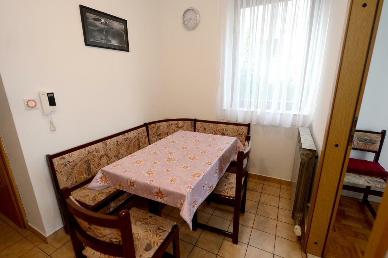 Bozena Apartment *