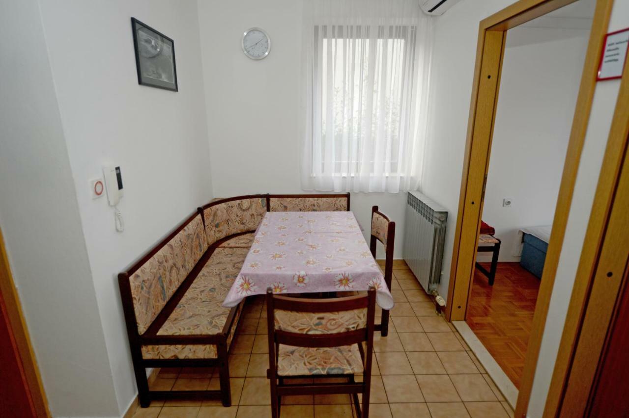 Bozena Apartment *